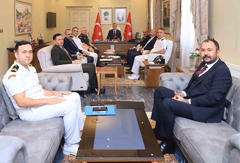 vali-akbiyik-baskanliginda-muglada-sucla-mucadele-ve-yangin-tedbirleri-gorusuldu-CAe1S3zP